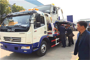 香洲汽车道路救援拖车价格